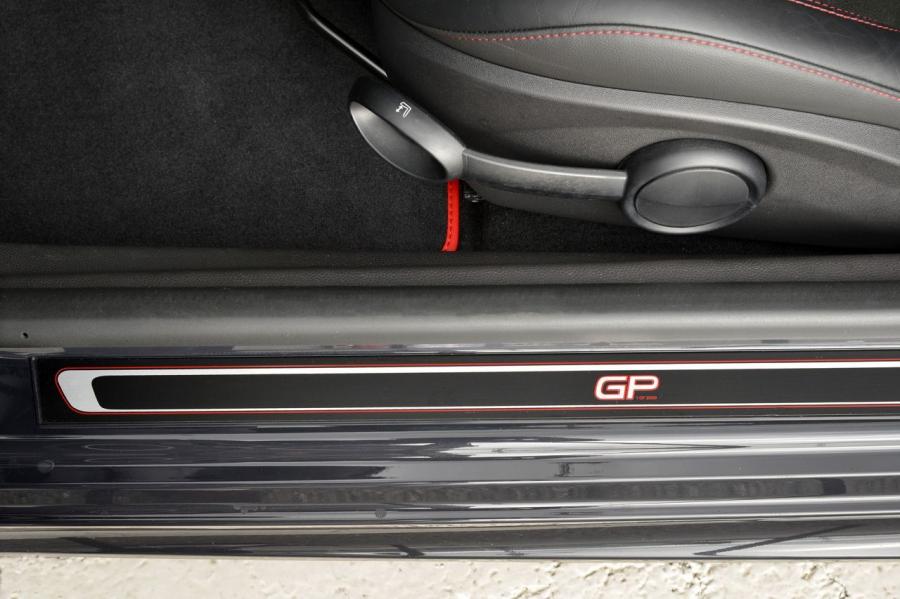  Mini Cooper GP JCW 2014 года  (фото 6 из 92)